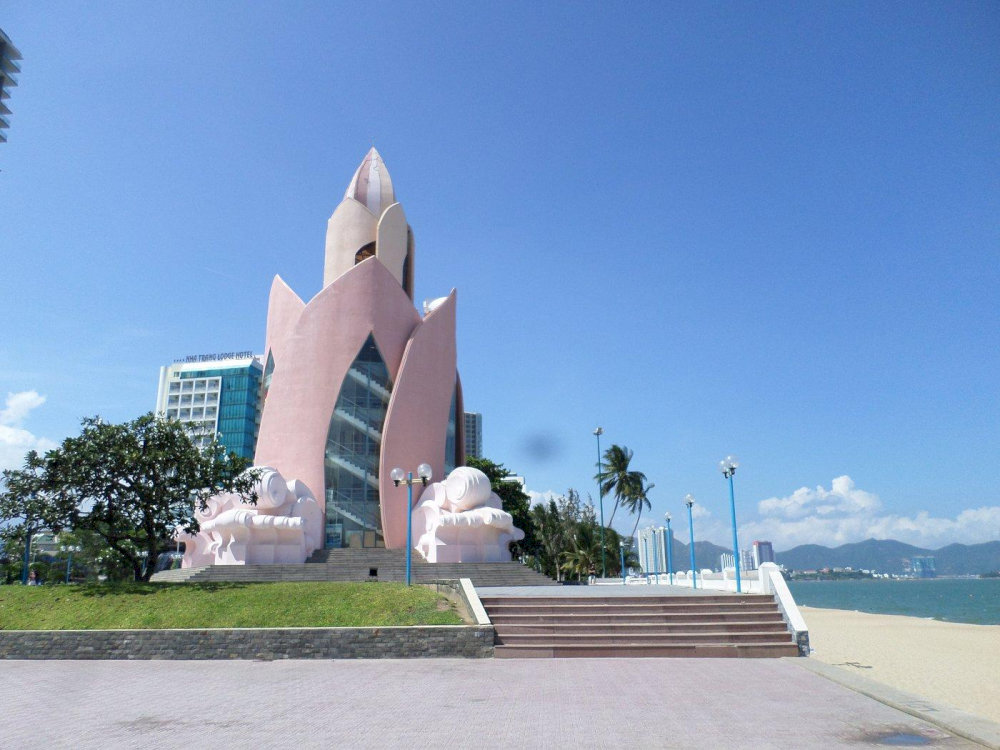 Agarwood Tower, a lotus-shaped landmark on Nha Trang’s beachfront, stands as a modern tribute to the city’s cultural soul